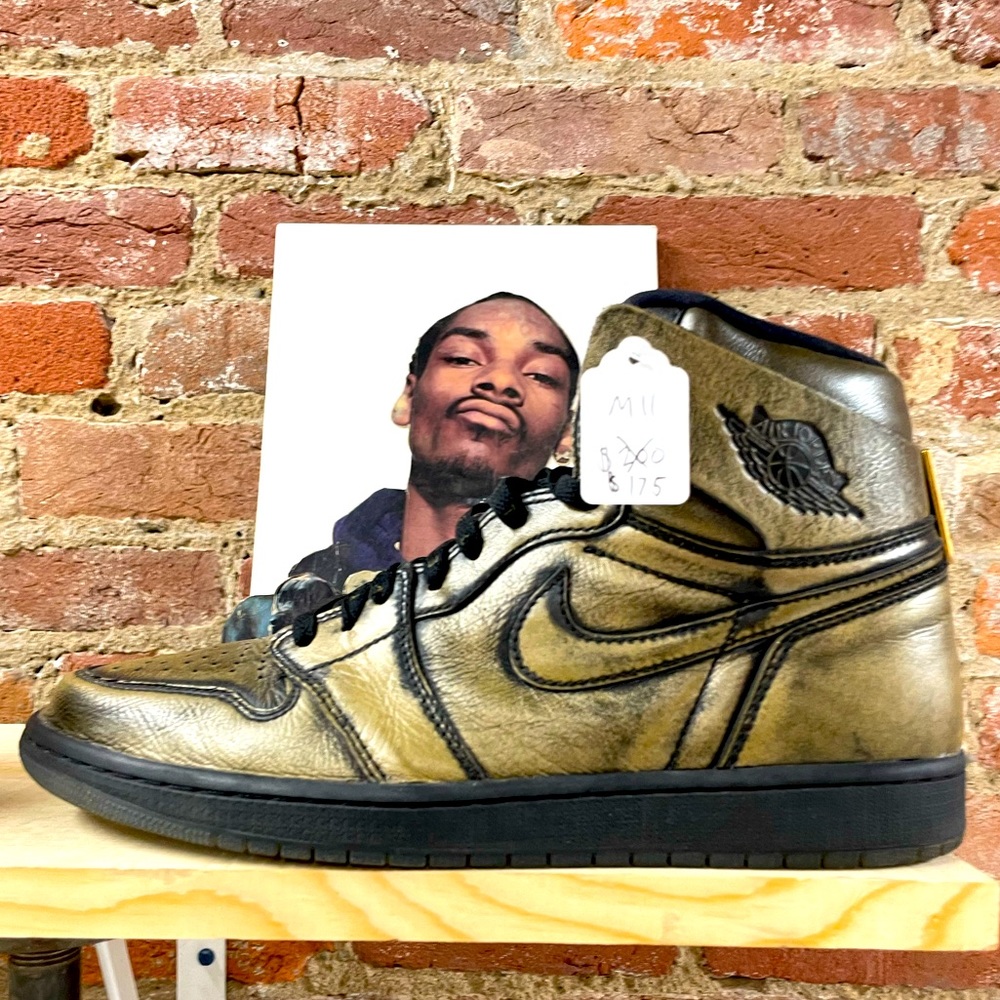 Nike Air Jordan 1 “Wings”. Size 11. Authentic. Preowned.